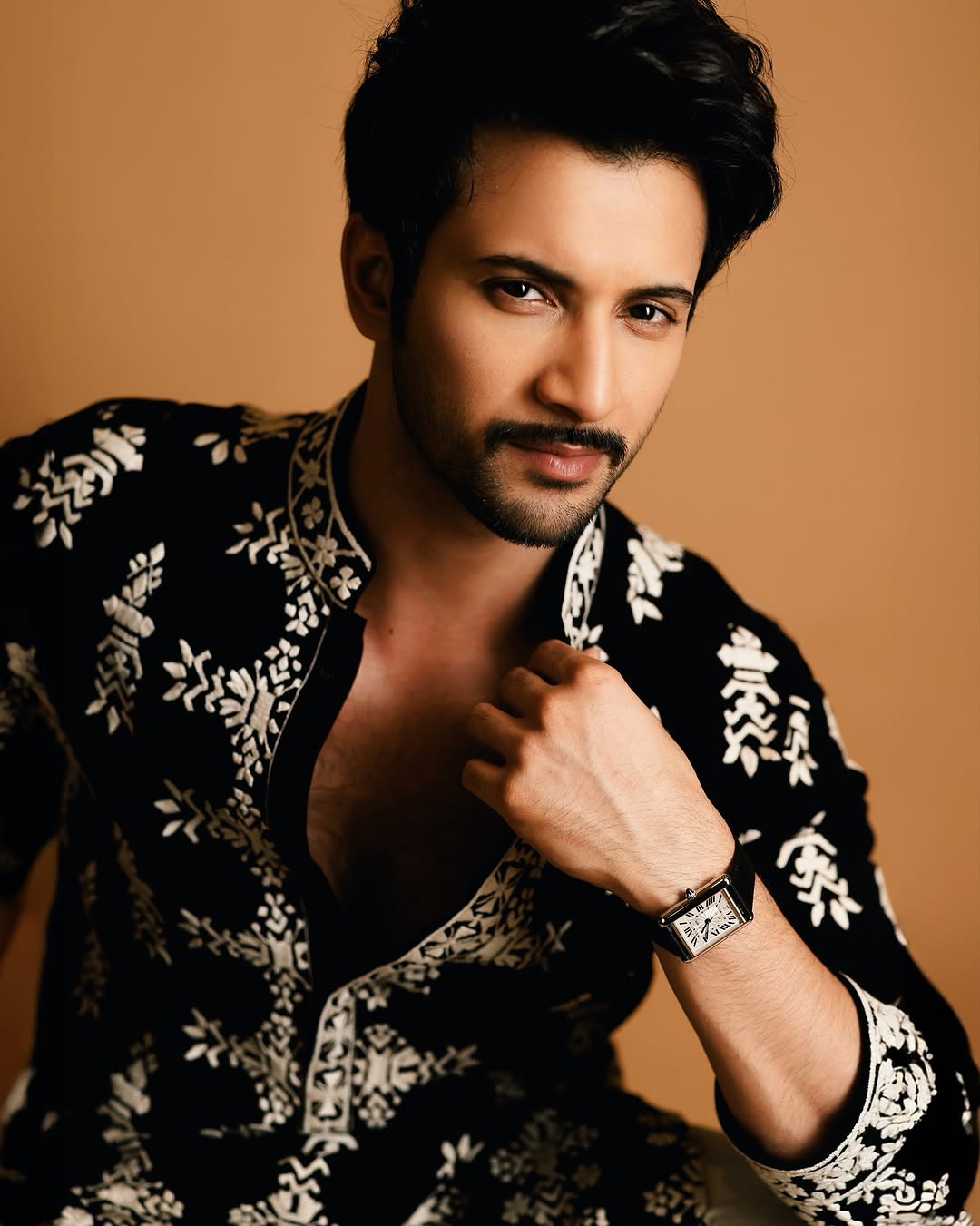 Black Velvat Kurta pyjama With Embroidery