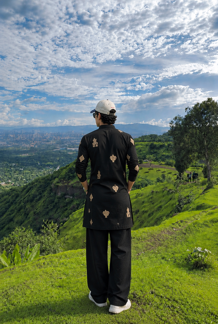 Black Rajarani Kurta with Embroidery Work